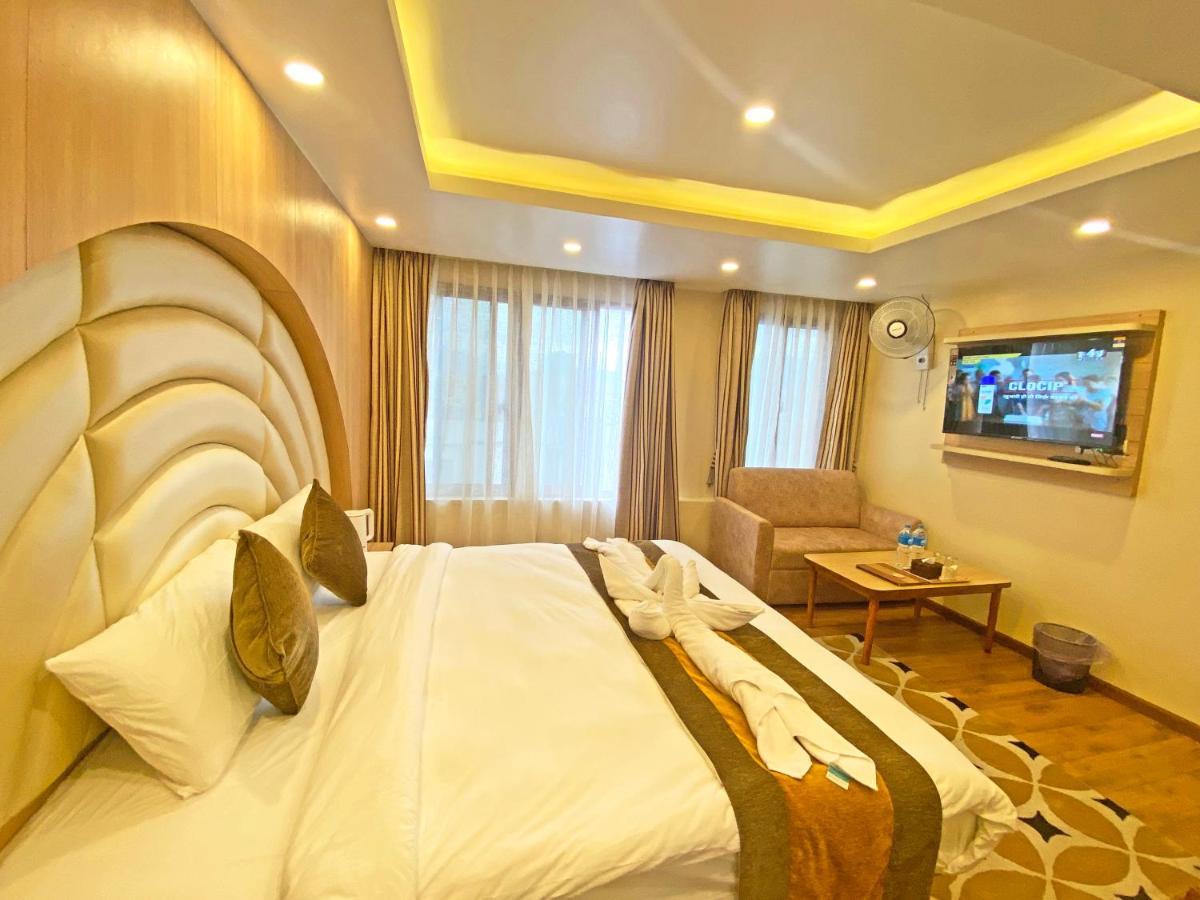 Hotel Airport Gurkha Kathmandu Exterior photo