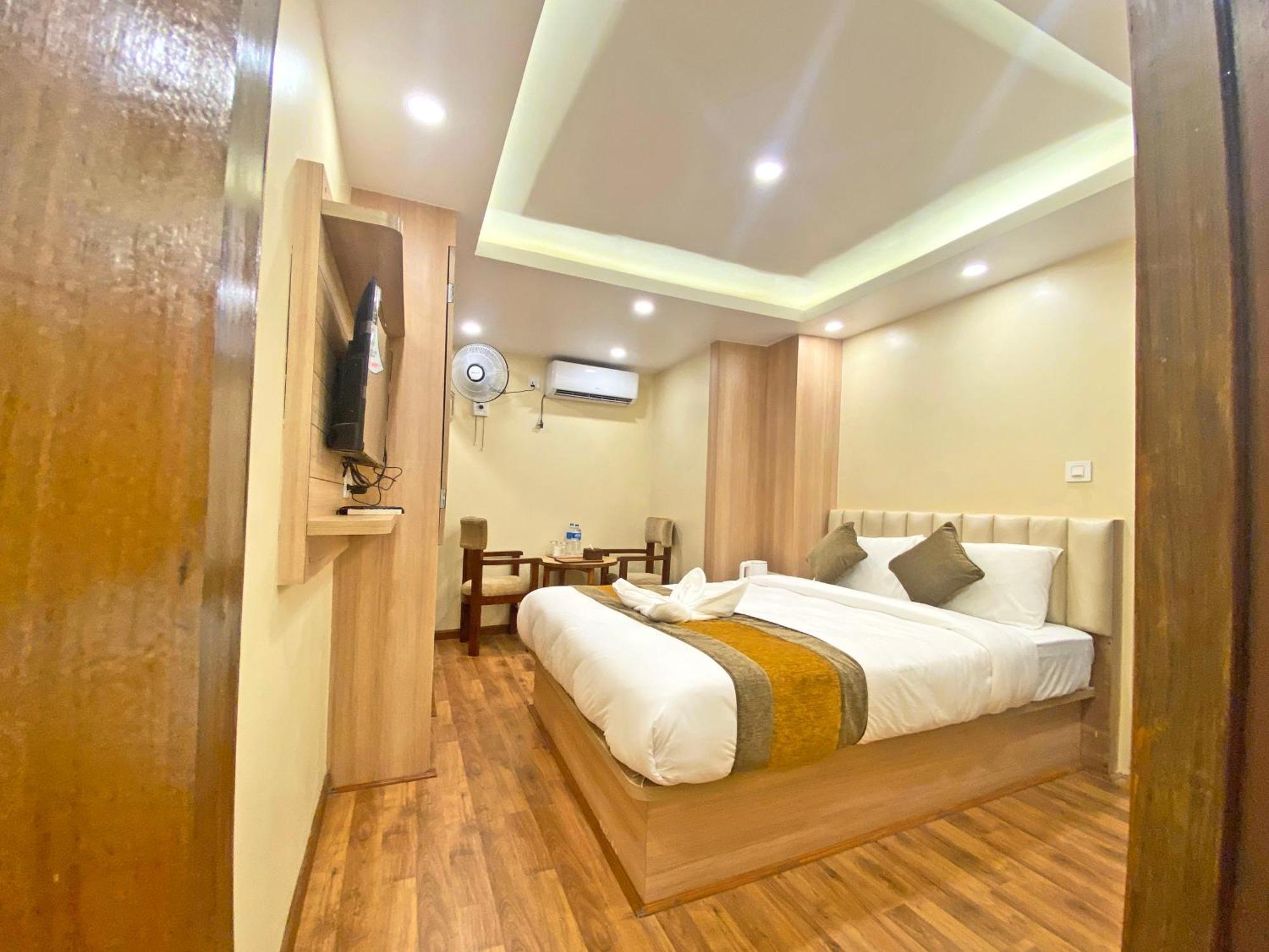 Hotel Airport Gurkha Kathmandu Exterior photo
